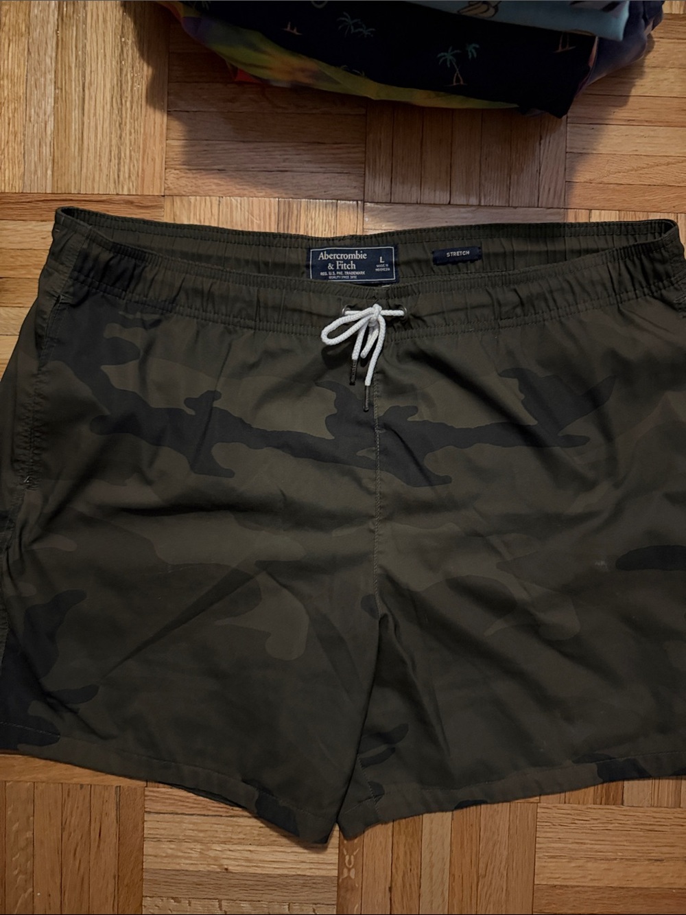 Abercrombie & Fitch Men's Olive Green Camo Swim Trunks